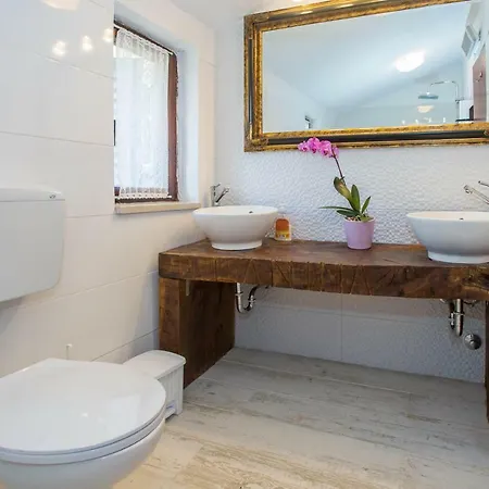 Zdenka Apartman